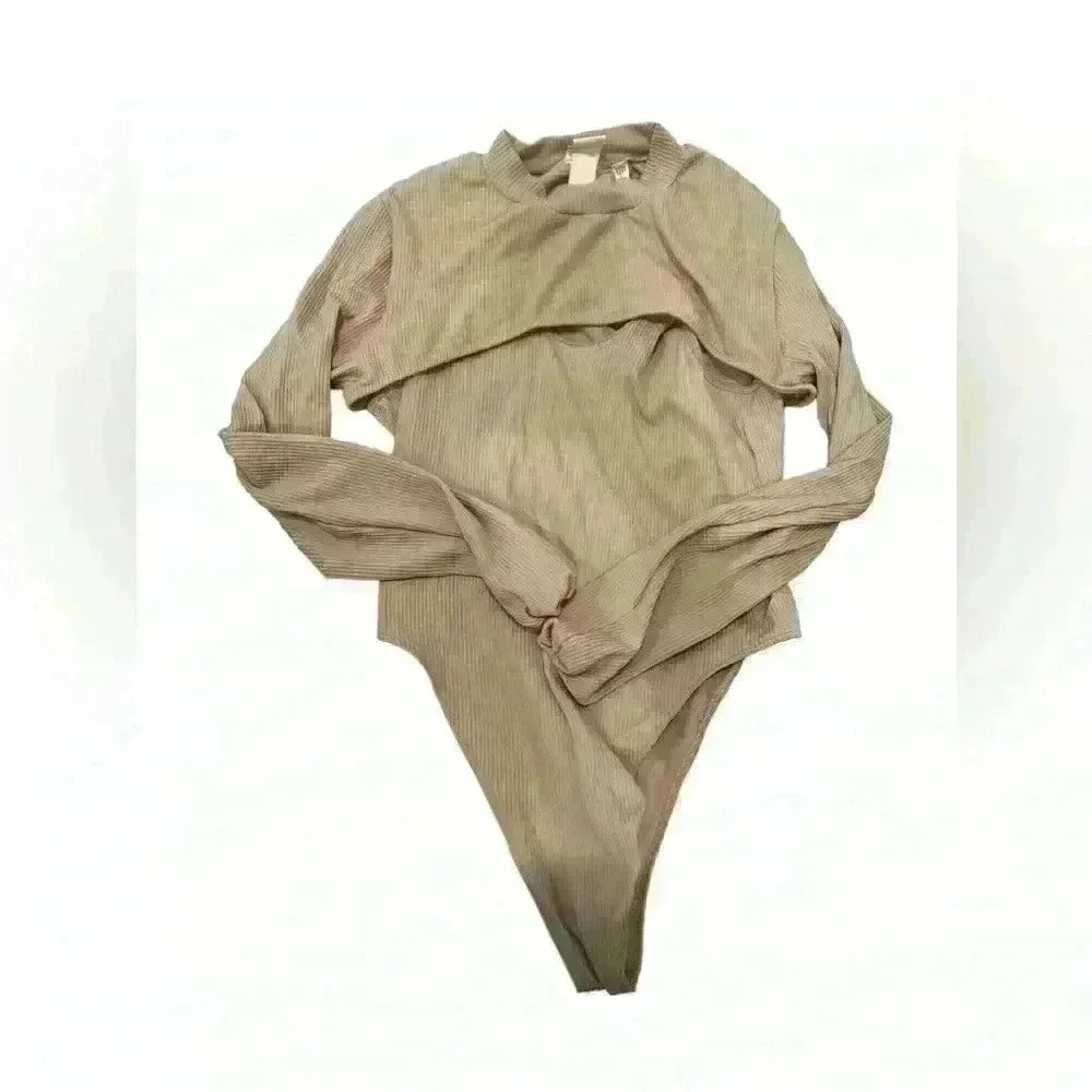NWT H&M TWO PIECE STRETCH CROP TOP QND BODYSUIT SET